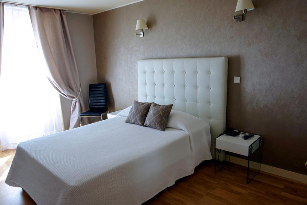 Hotel Du Mont Blanc Paris Oda fotoğraf